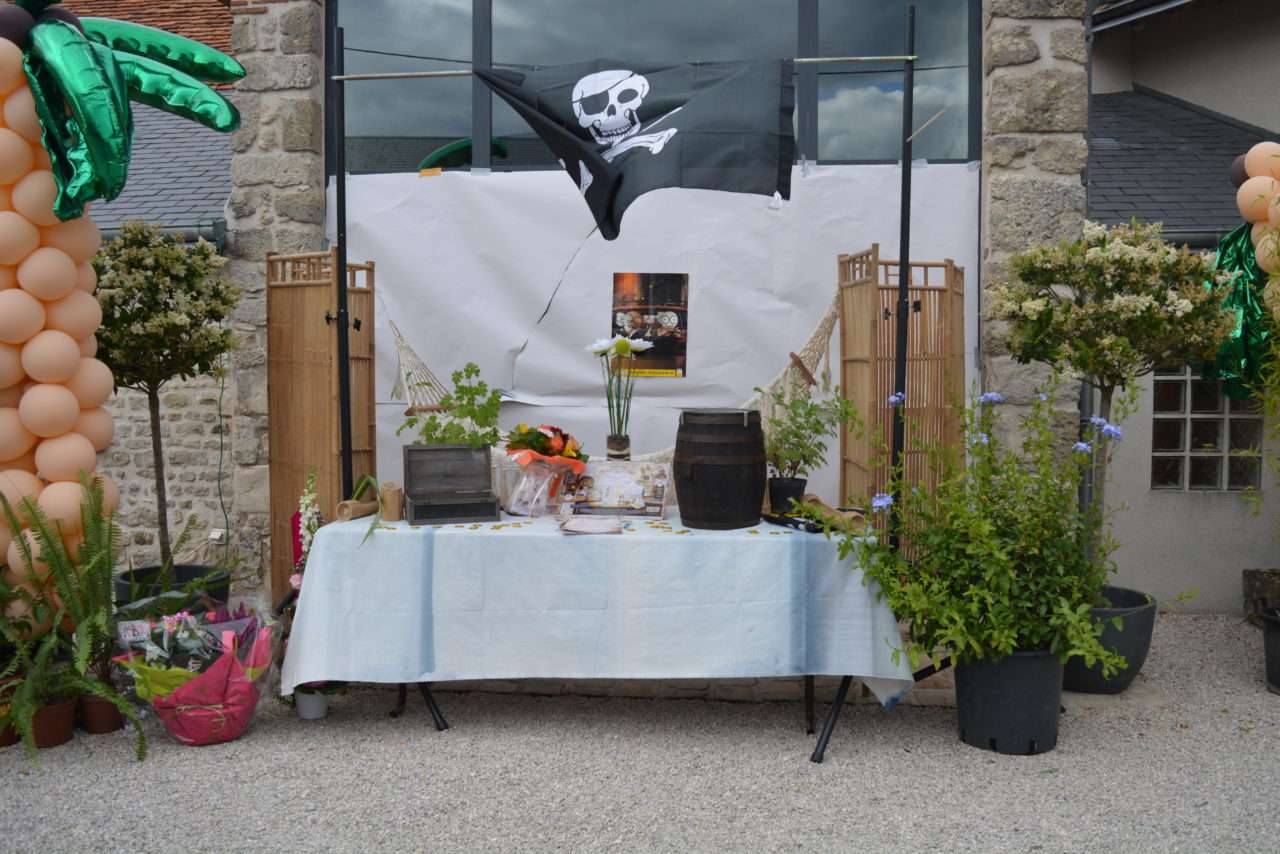 Décor soleil et ambiance exotique installés par J-M Disco pour une fête
